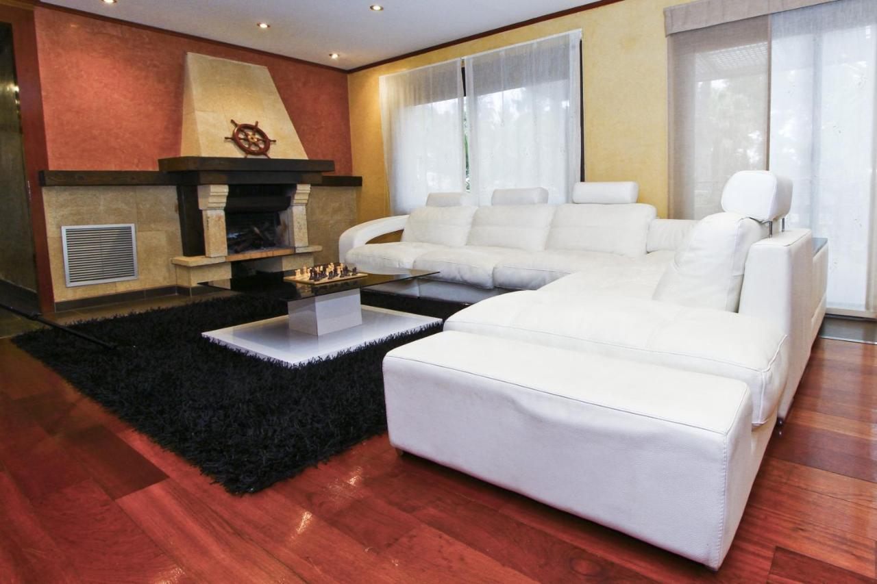 Villa Planet Salou Bagian luar foto