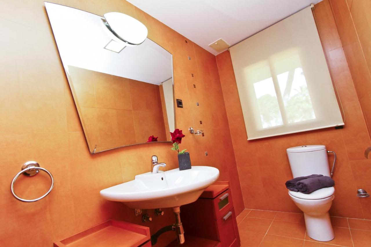 Villa Planet Salou Bagian luar foto