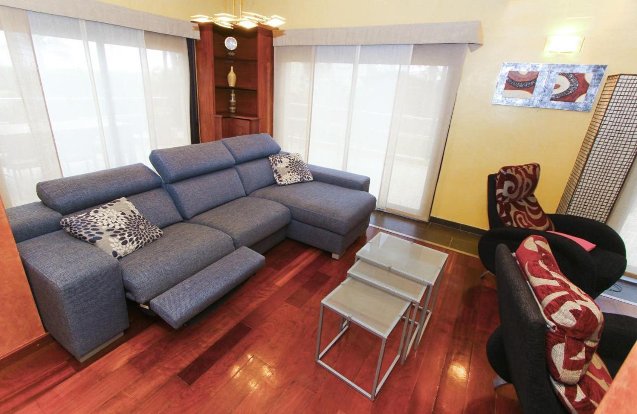 Villa Planet Salou Bagian luar foto